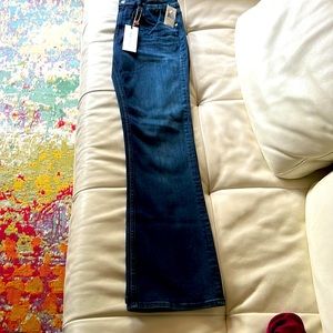 Vigoss Marley, mid rise, boot cut, dark wash jeans. Size 31. New with tags.